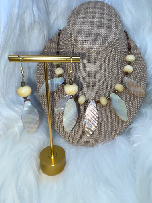 Shell Necklace Set