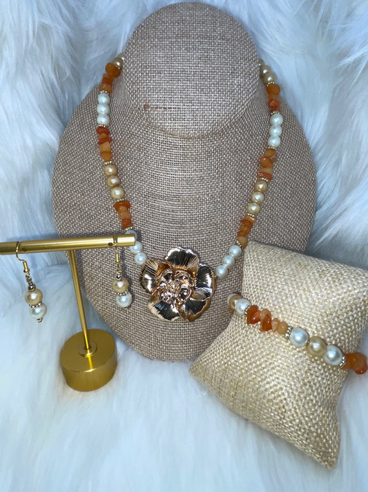 Pearl & Chip Bead Necklace Set